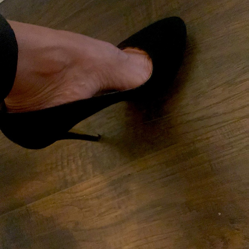Black  suede pumps